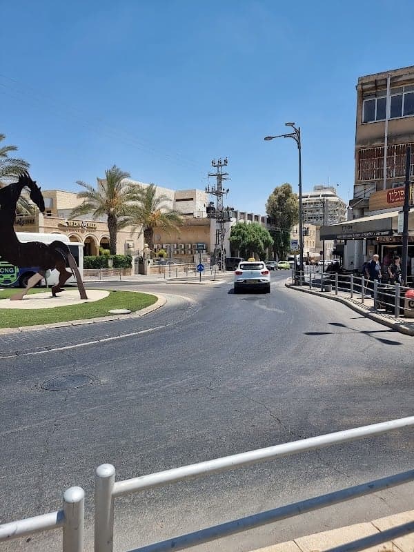 תמונה של אולמות מושב באר טוביה - אזור אירועים תרבות ובידור